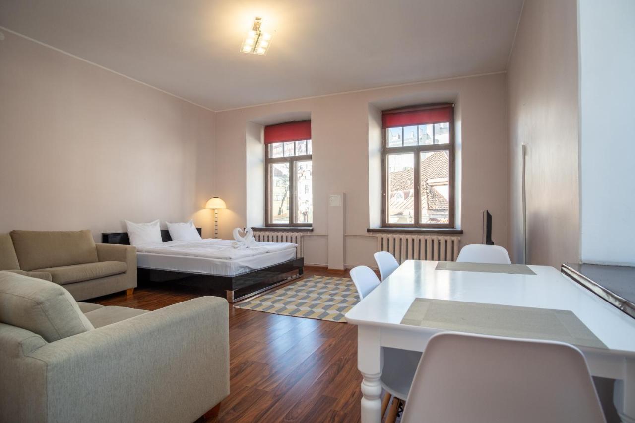 Old Town Studio Apartment - Uus Street 24 Tallin Zewnętrze zdjęcie